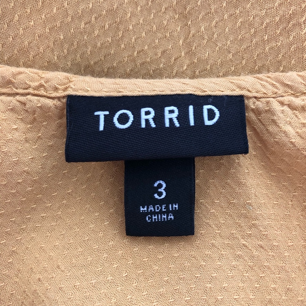 Torrid Tank - Picture 2 of 7